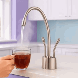 מטבח עם מערכת Everpure Supreme מטבח עם מערכת Everpure Supreme